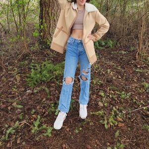 Bagatelle NYC Women's Medium Tan Coat with White Faux Fur Collar NWT